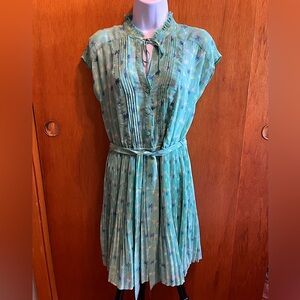 Lauren Conrad size 6 dress, lined palm tree print